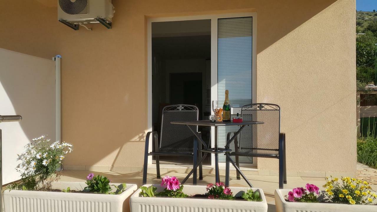 Apartments Anaivana Trogir Exterior foto