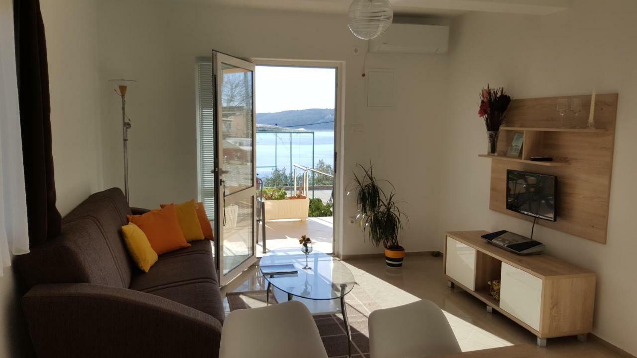 Apartments Anaivana Trogir Exterior foto