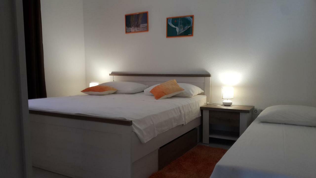 Apartments Anaivana Trogir Exterior foto