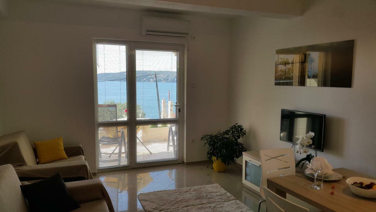 Apartments Anaivana Trogir Exterior foto